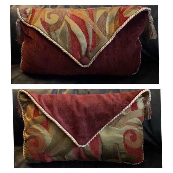 Reversible Cushion w/ Brocade & Tassels...like NEW